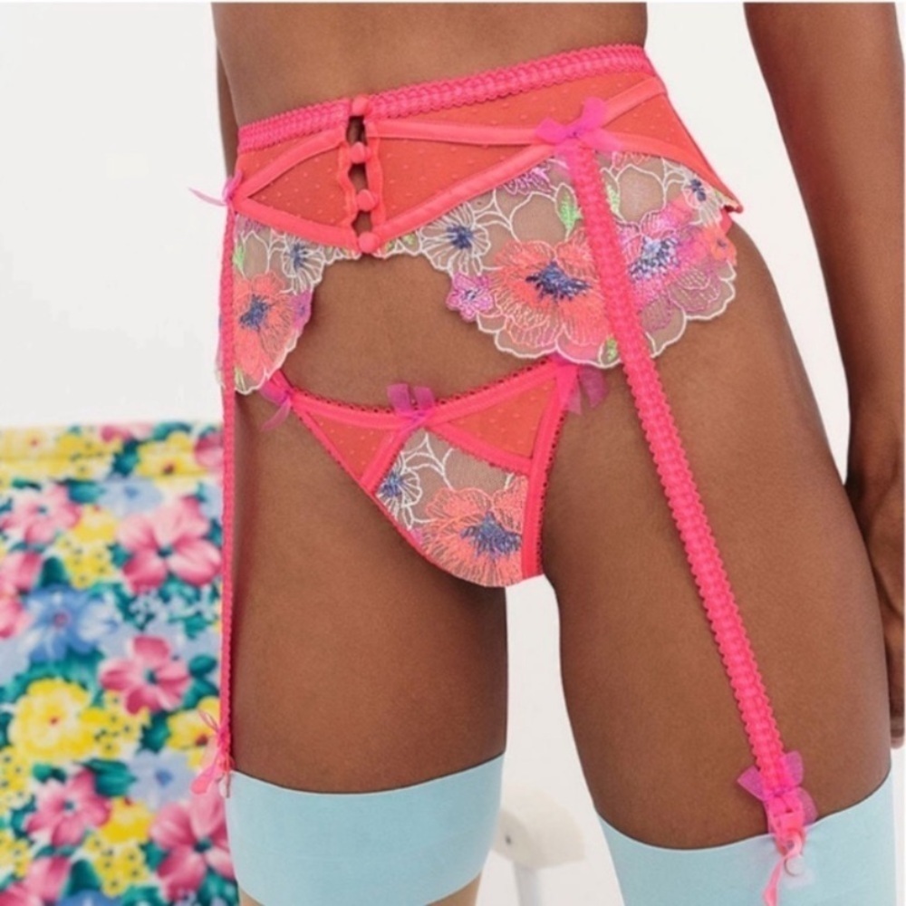 New! For Love and Lemons Zinnia Red Floral Garter Belt Neon 31667